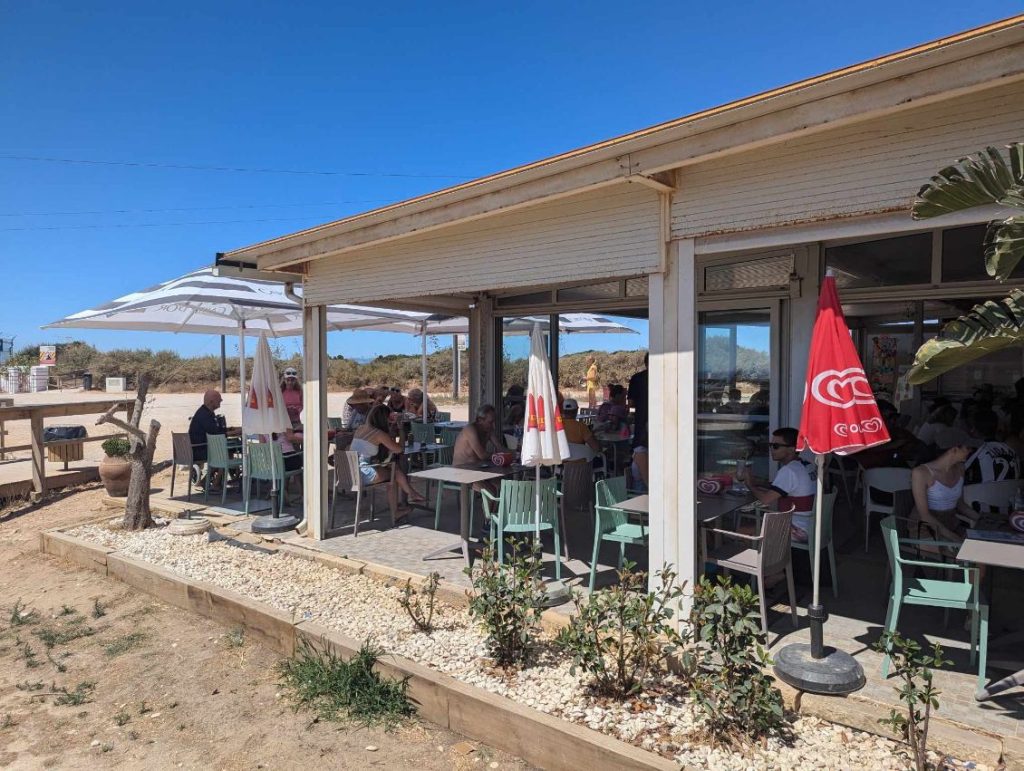 Food option at Ponta da Piedade